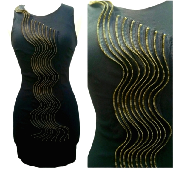 Ark & Co. 3D Dress - Picture 2 of 8